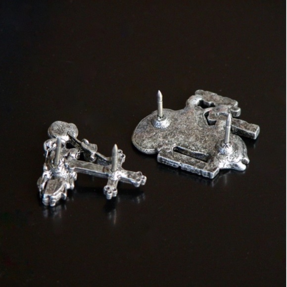 Jesus Rides With Me Biker Motorcycle Pin Hat Vest - Picture 2 of 4